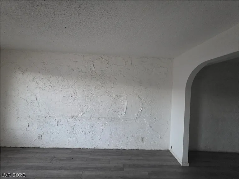595 S Royal Crest Cir #18 — Photo 13
