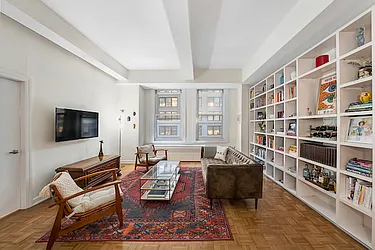 425 Park Avenue South, #4A