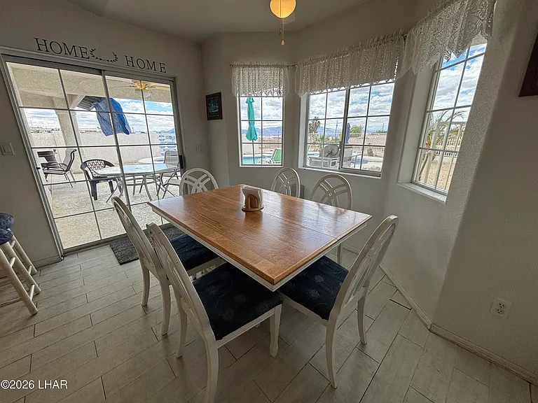 1210 Palmas Dr — Photo 18