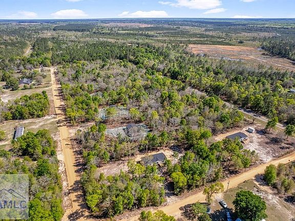 3rd image of 5 Ohoopee River Dr