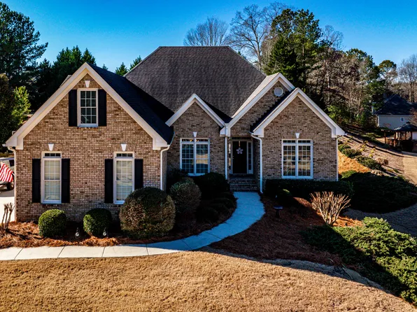 1137 Maple Creek Rdg, Loganville, GA 30052