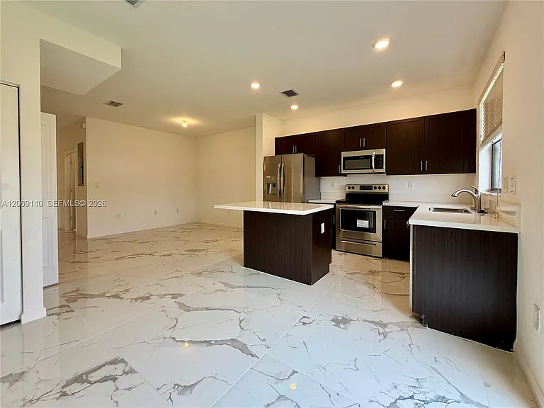 18110 SW 148th Rd — Photo 5