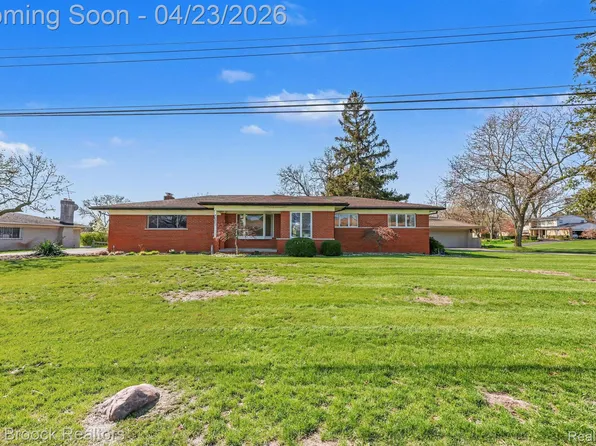 5030 Stellar Rd, Shelby Township, MI 48316