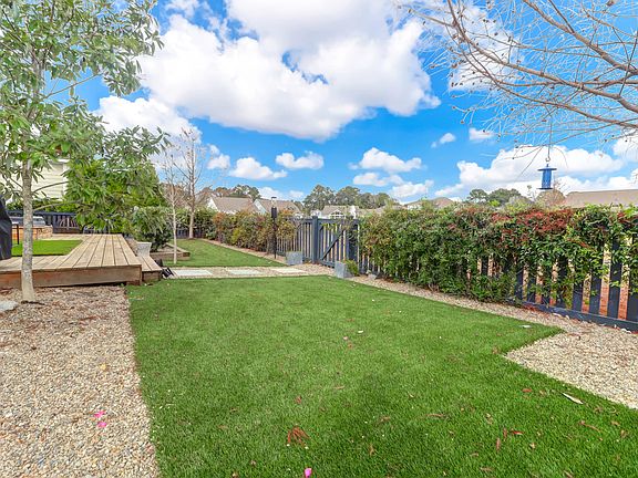 5th image of 1459 Longspur Dr