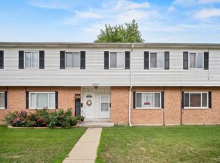 1315 Monomoy St APT C, Aurora, IL 60506