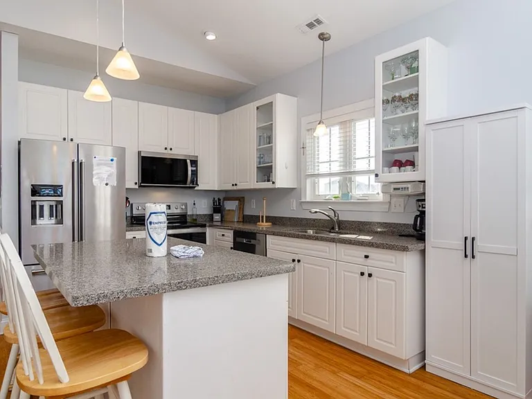 812 Canal Dr #1 — Photo 11