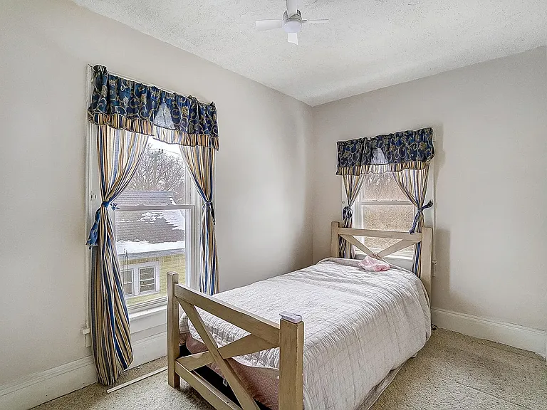 1407 Mound St — Photo 14