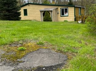 700 Tracy Creek Rd, Vestal, NY 13850