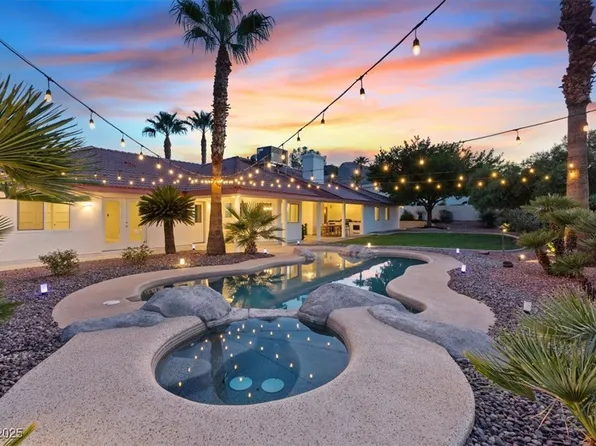 4591 N Chieftain St, Las Vegas, NV 89129