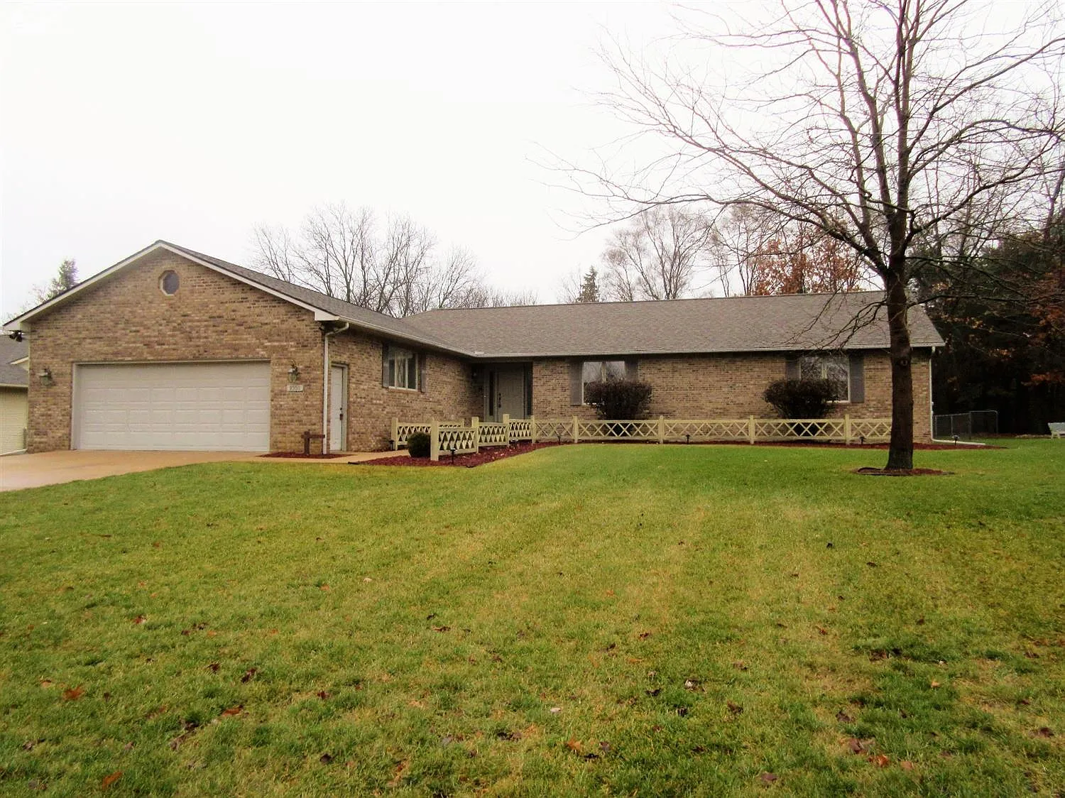 8350 Apple Blossom Ln photo 1