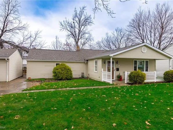 30223 Thomas St, Willowick, OH 44095