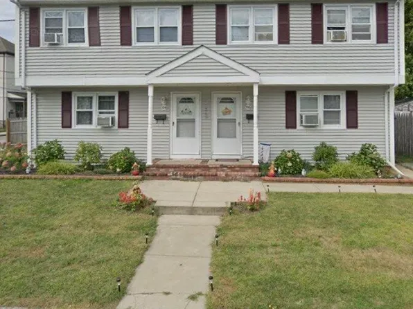 124 Stetson St #124, Fall River, MA 02720