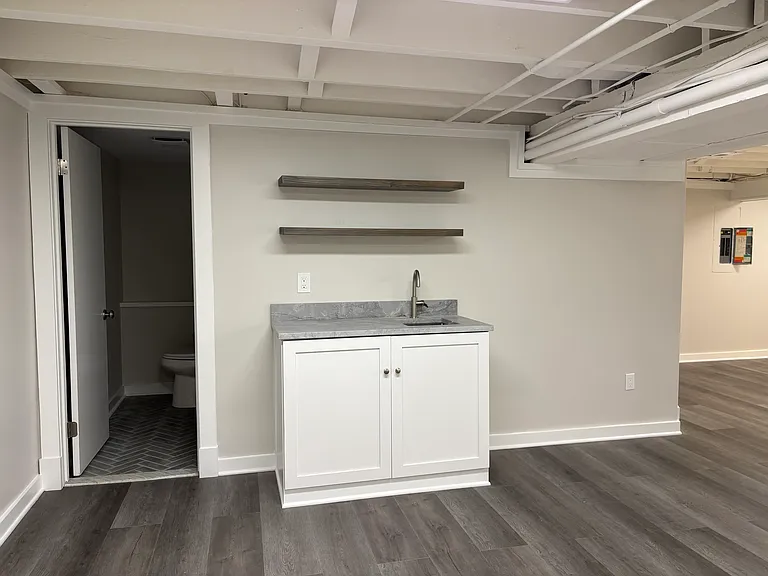 880 Doris Dr — Photo 10