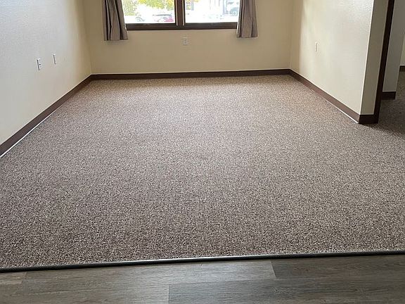 4th image of 800 Fairfield Dr Unit 22