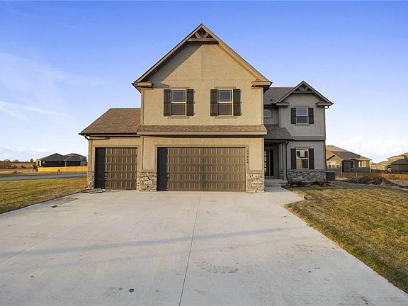 2nd image of 1294 NW Hickorywood Ct