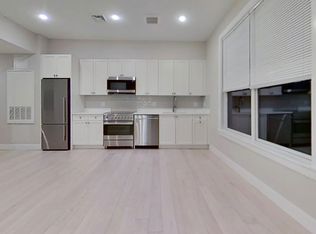 197 Green St UNIT 302, Jamaica Plain, MA 02130