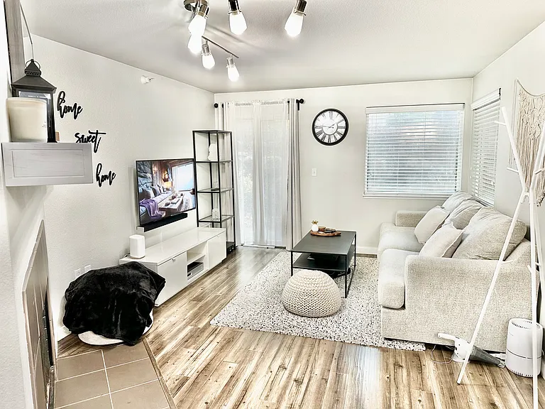700 Front St S #B102 — Photo 3