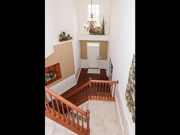 2nd image of 7883 Blue Jay Way