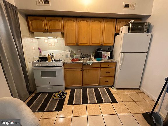 5th image of 508 S Longwood St