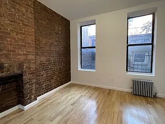 Rented by Best Apartments North Inc