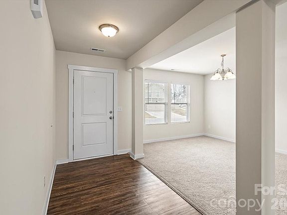 5th image of 4511 Carnation Ct
