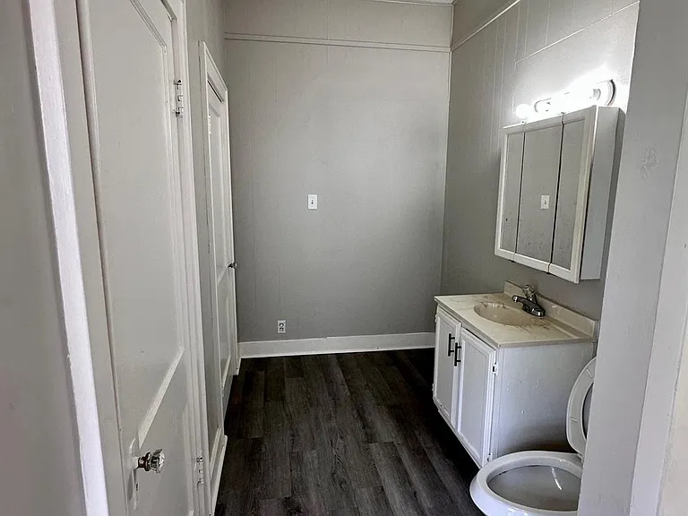 217 Marland St — Photo 7