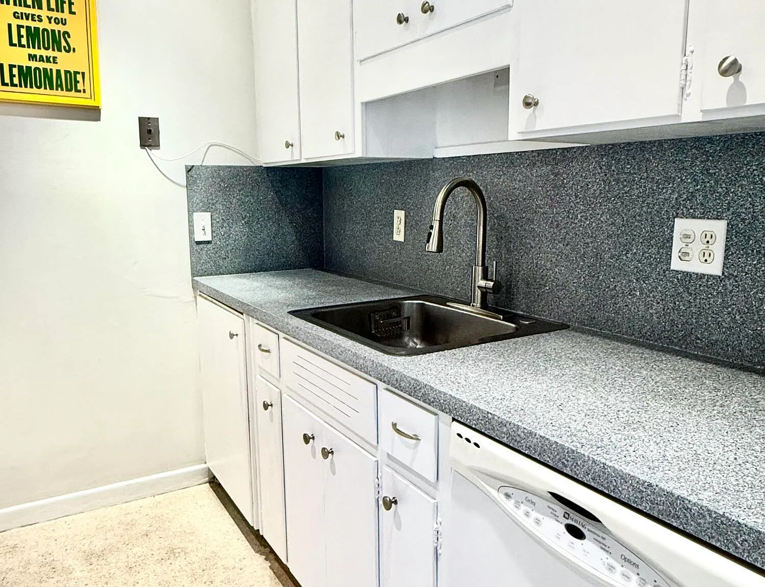 2 bed, 2.0 bath, 1078 sqft, $6,500 — Photo 3
