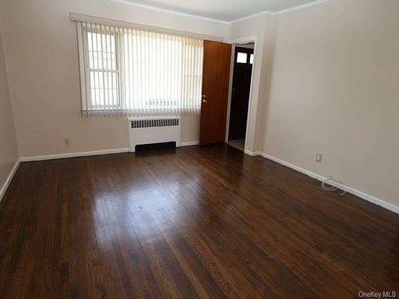 4th image of 492 4th St