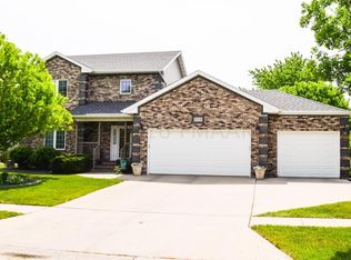 153 17th Ave W, West Fargo, ND