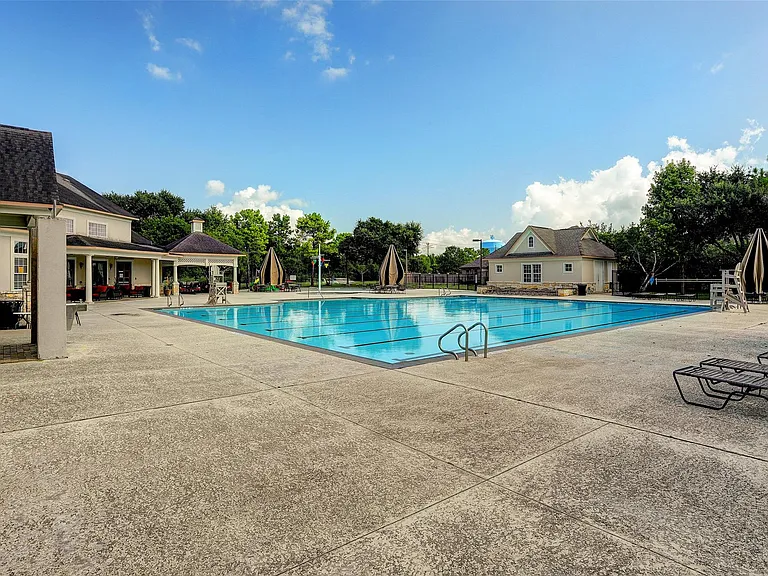 1125 Shady Knoll Ln — Photo 40