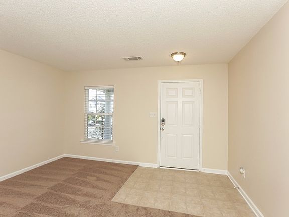 5th image of 15018 Superior St