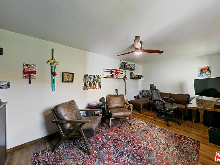 2851 Seabreeze Dr — Photo 71