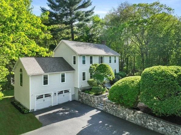 27 Guzzlebrook Dr, Sudbury, MA 01776
