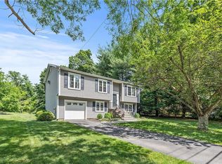 35 Anderson Rd, Katonah, NY 10536