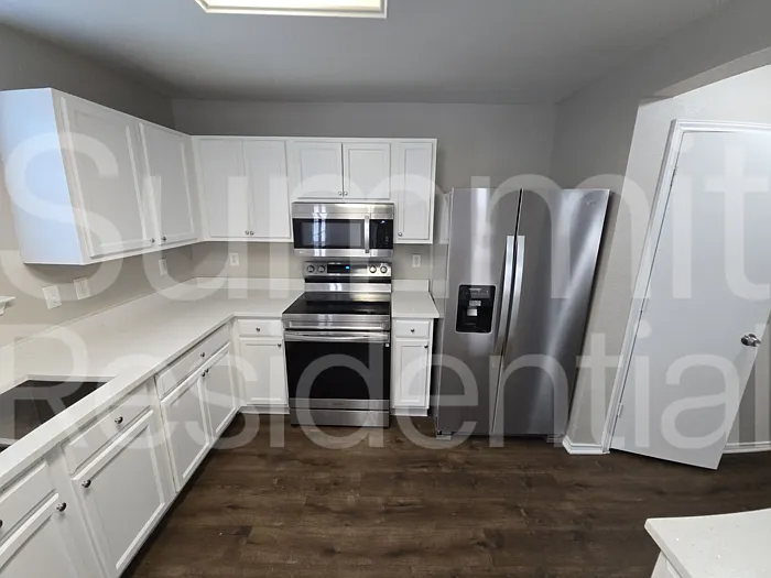 120 Beech Dr — Photo 6