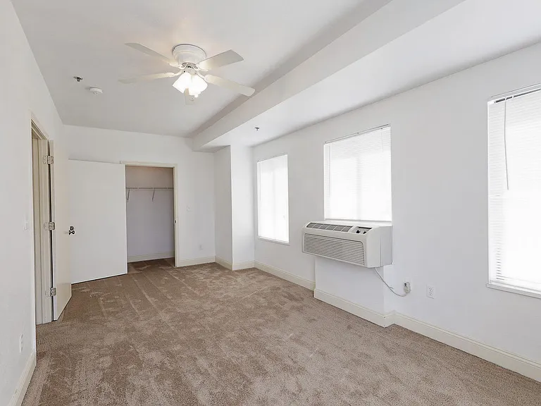 331 Fulton St — Photo 44