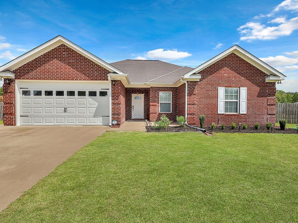 253 Appling St, Hinesville, GA 31313 MLS 10198087 Zillow