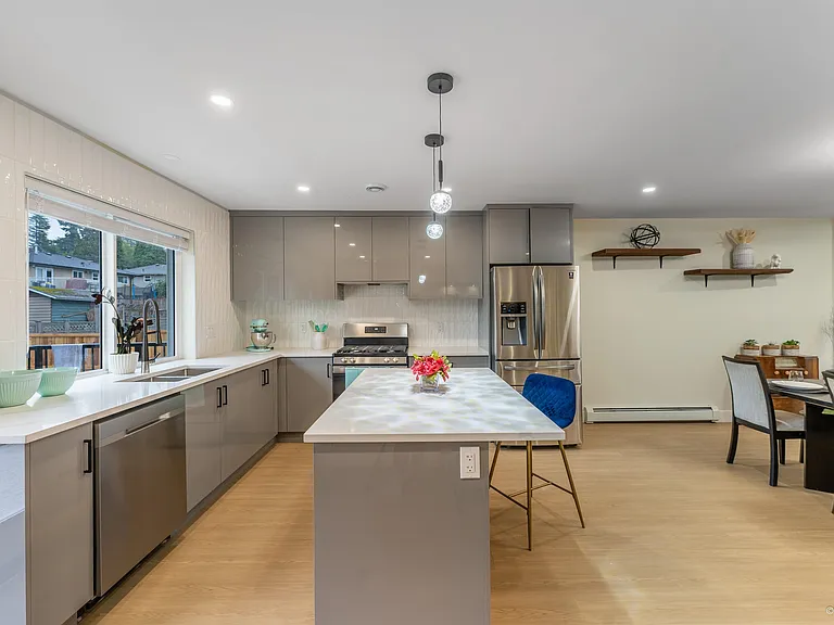 8926 Shepherd Way #UPPER HOUSE — Photo 12