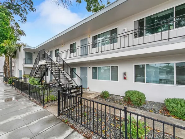 2200 E 6th St, Long Beach, CA 90814