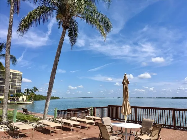 4263 Bay Beach Ln APT 111, Fort Myers Beach, FL 33931