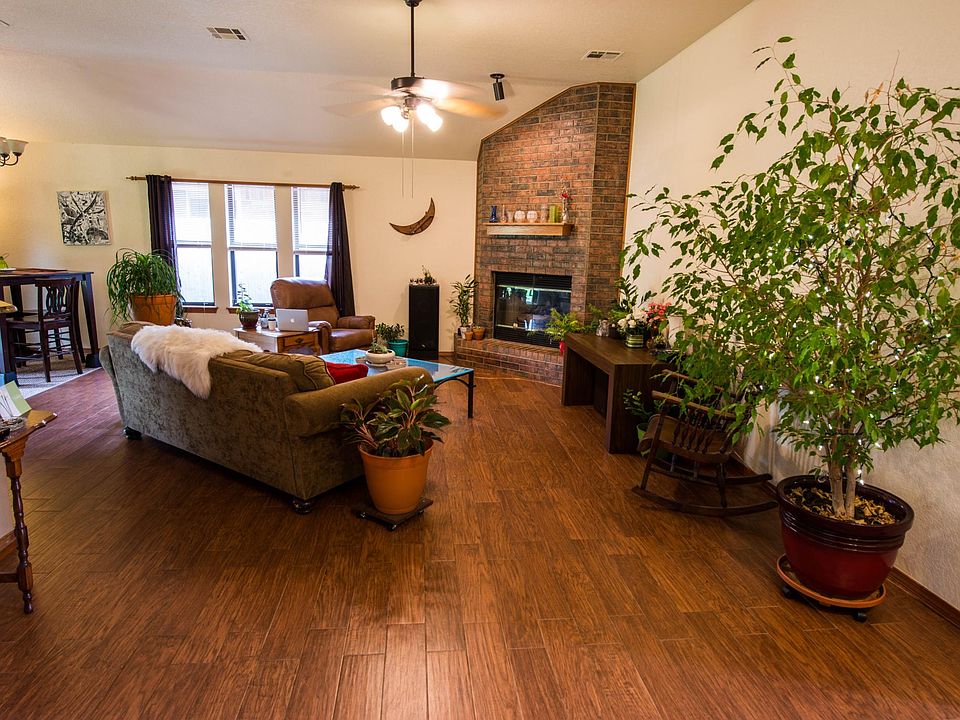 Wood look ceramic floors