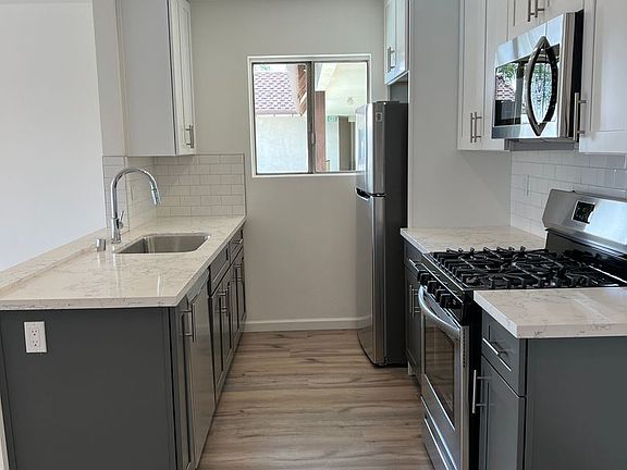 4th image of 18521 Prairie St #218