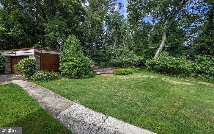 8104 Heacock Ln — Photo 24