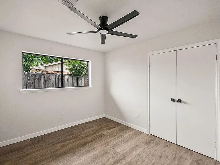 5514 Chantilly Ln — Photo 19
