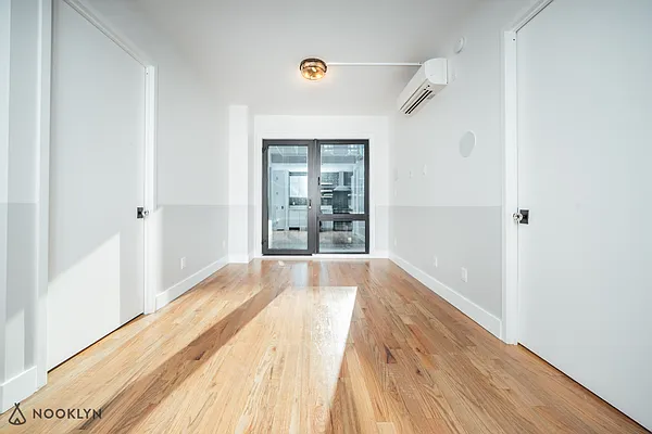 Rented by Nooklyn NYC LLC | media 7