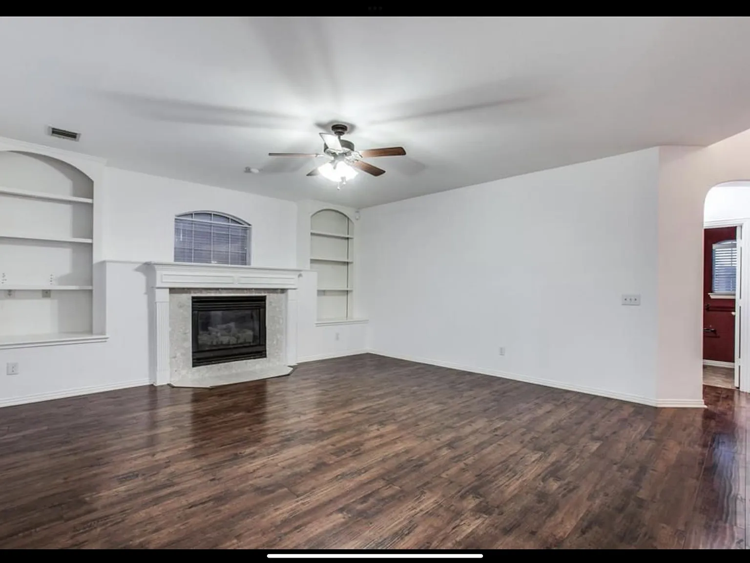 4 bed, 3022 sqft, $4,200 — Photo 3