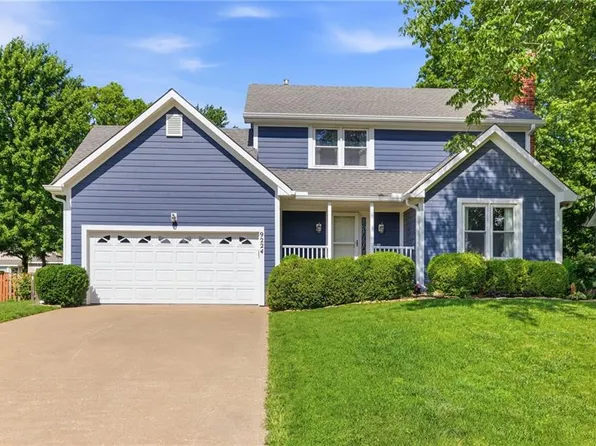 9224 Swarner Dr, Lenexa, KS 66219