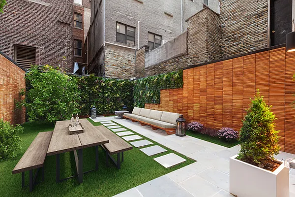 Rented by Compass | media 40