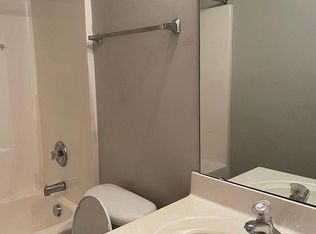 2015 Pheasant Glen Rd, Charlotte, NC 28214