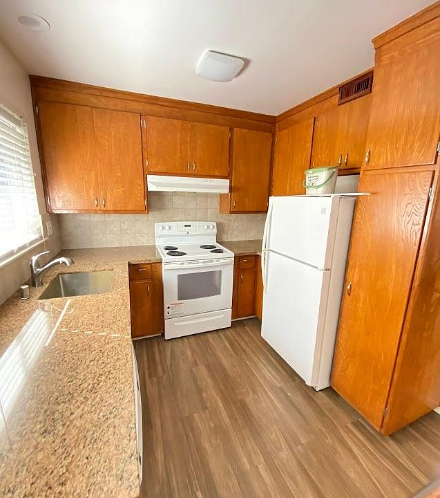 1st image of 2017 Murchison Dr APT 11